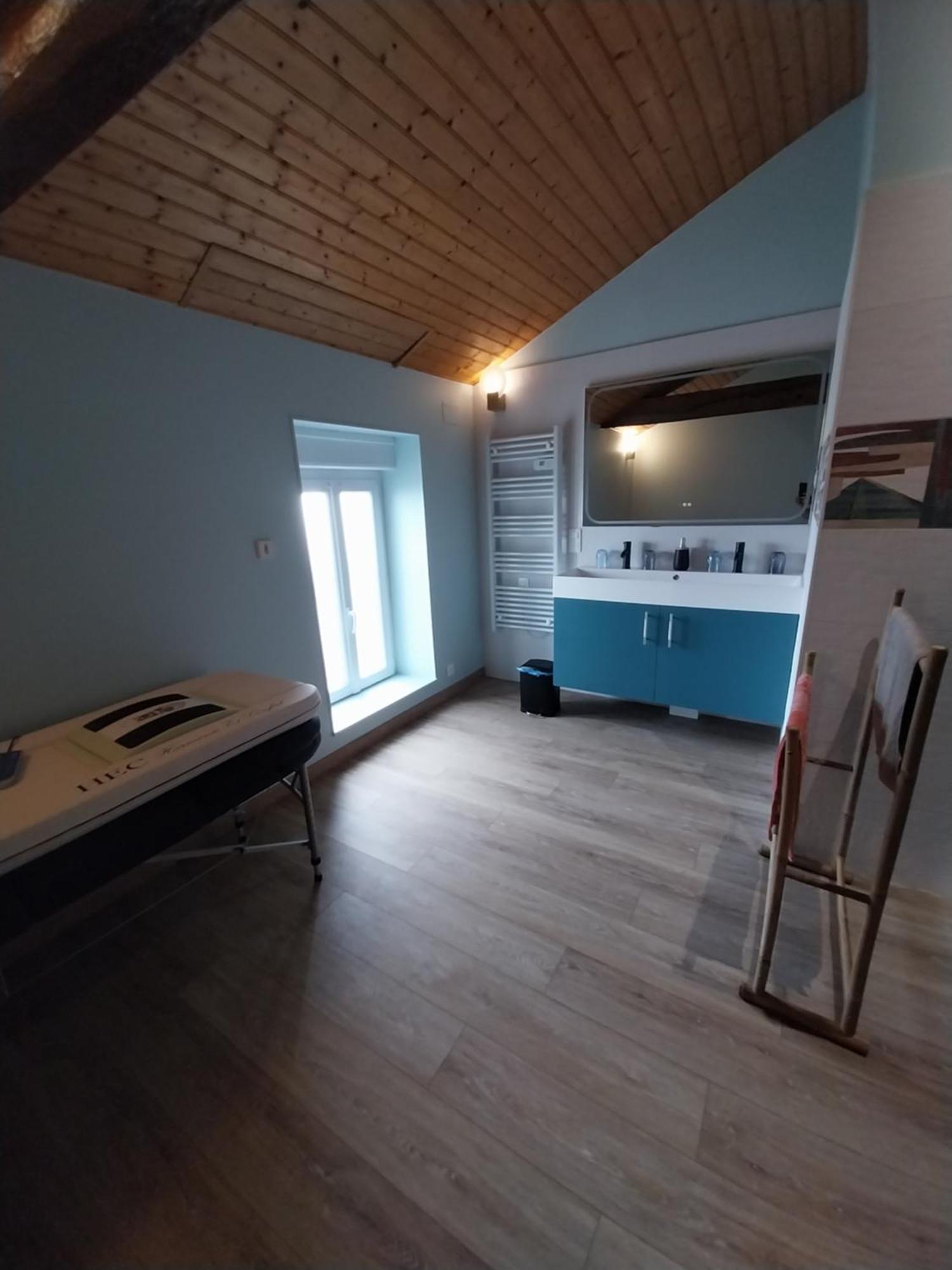 Au Granit Bleu Bed & Breakfast Faye-l'Abbesse Luaran gambar